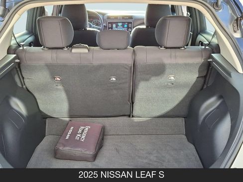 Certified 2025 Nissan Leaf S FWD image 23