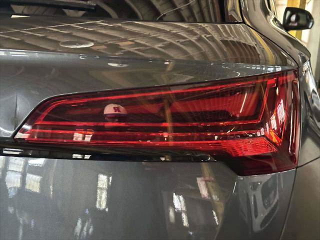 Used 2024 Audi SQ5 Premium Plus w/ Premium Plus Package AWD/4WD image 8