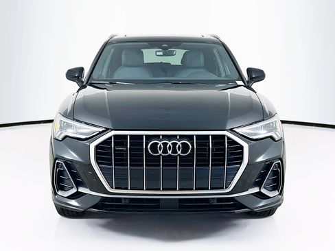 Used 2025 Audi Q3 2.0T Premium AWD/4WD image 2