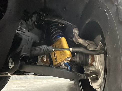 Used 2024 GMC Canyon AT4X image 16