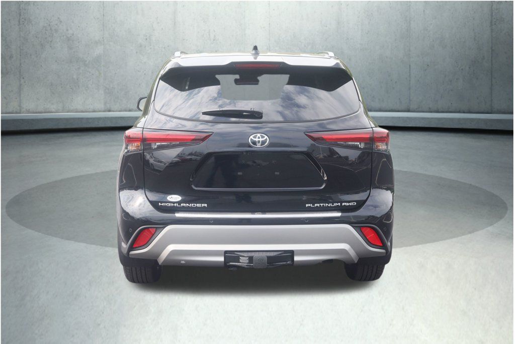 Used 2026 Toyota Highlander Platinum AWD/4WD image 39