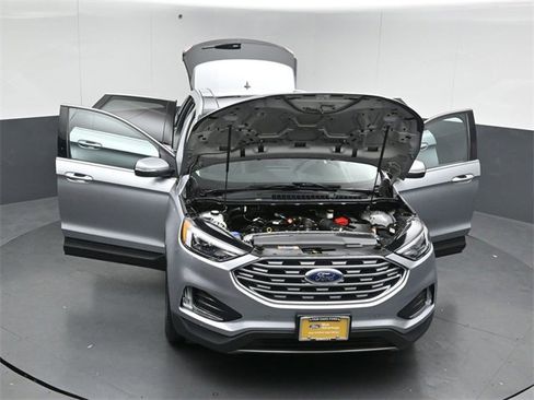 Certified 2022 Ford Edge Titanium w/ Class II Trailer Tow Package image 54