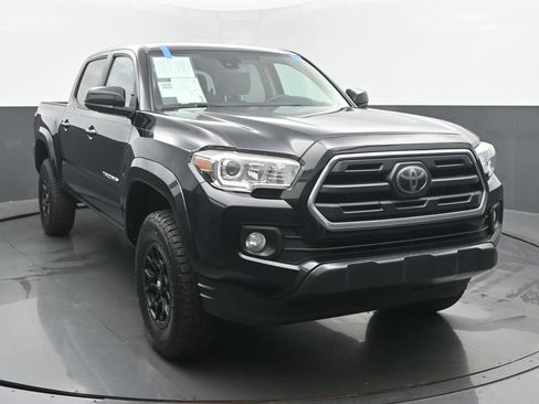 Used 2019 Toyota Tacoma SR5 RWD image 9