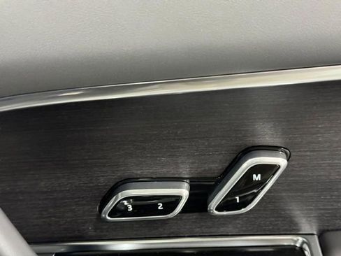 New 2026 Land Rover Range Rover Long Wheelbase SE AWD/4WD image 20