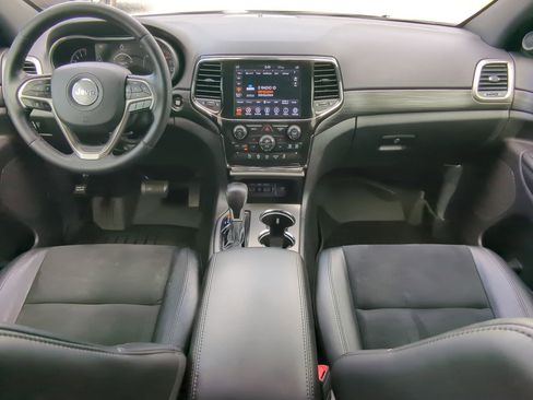 Used 2021 Jeep Grand Cherokee Laredo X image 13