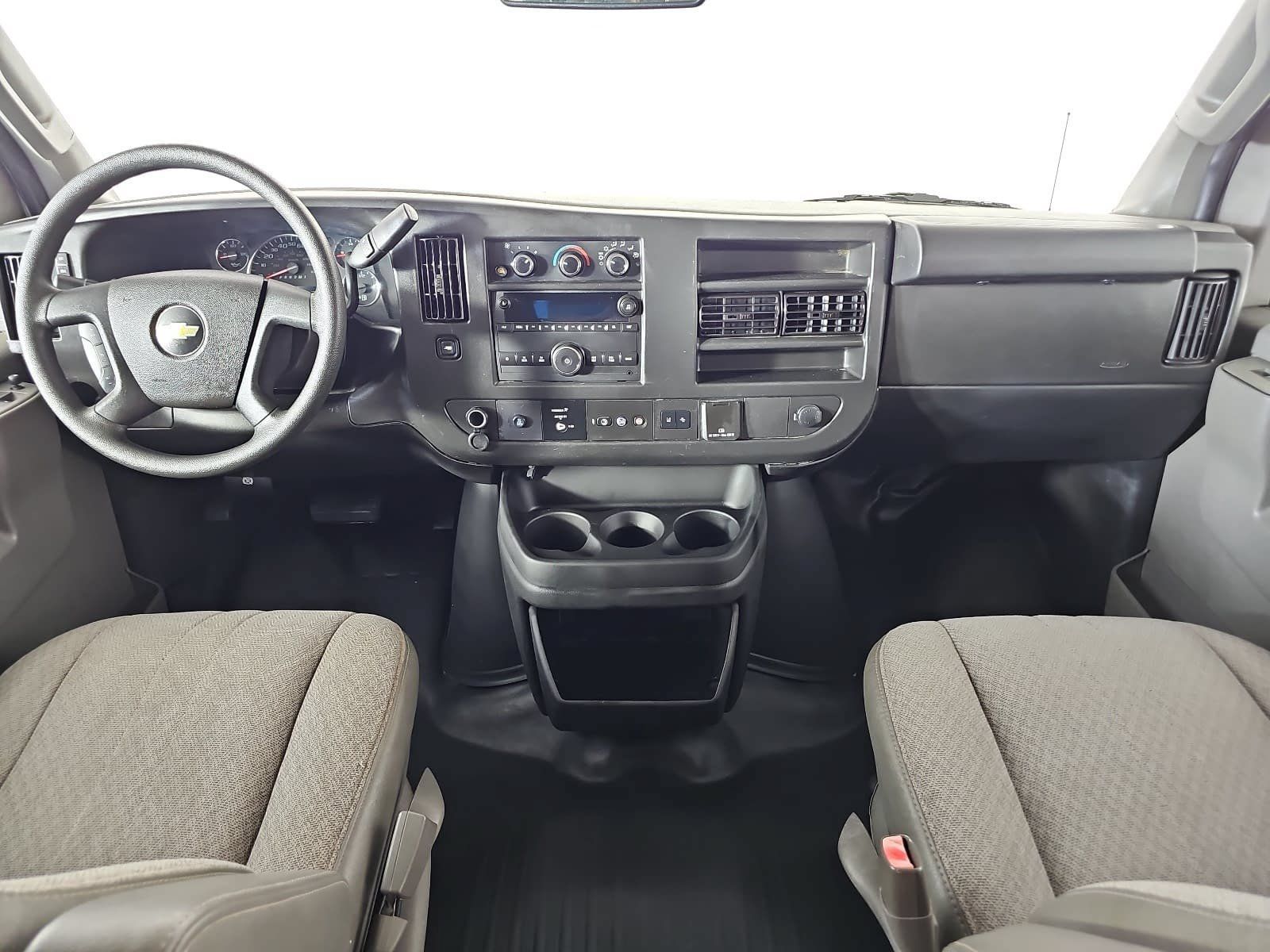 Used 2024 Chevrolet Express 3500 LS RWD image 11