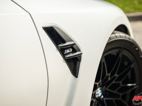 Used 2021 BMW M3 MANUAL w/ M Carbon Exterior Package image 32