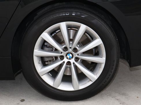 Used 2022 BMW 740i image 9