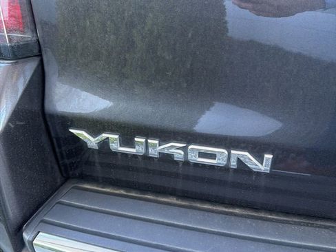 Used 2016 GMC Yukon Denali image 14