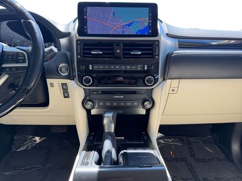 Used 2022 Lexus GX 460 Premium w/ Premium Plus Package AWD/4WD image 12