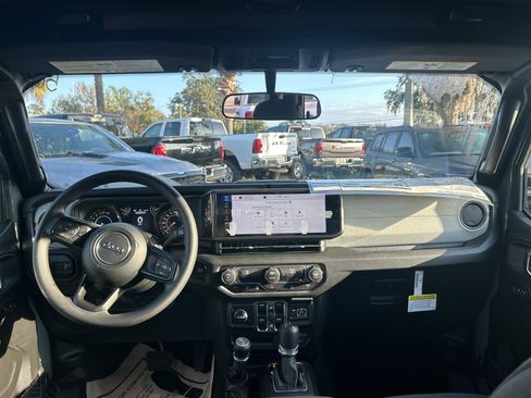 New 2026 Jeep Gladiator Sport image 34