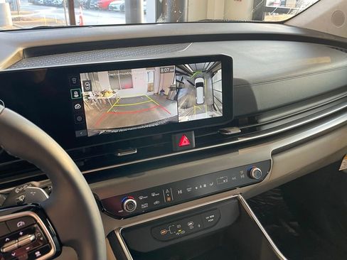 New 2026 Kia Carnival SX Prestige image 15