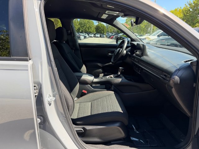 Certified 2025 Honda HR-V Sport image 22
