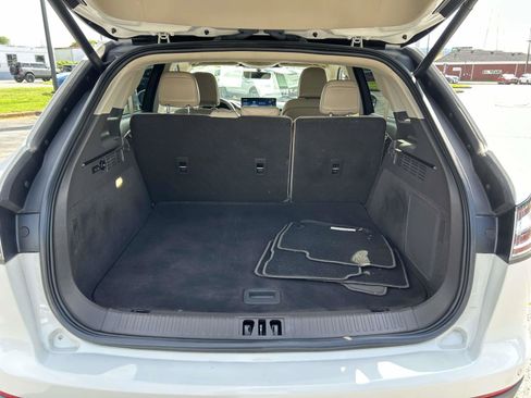 Certified 2023 Lincoln Nautilus FWD w/ Premium Package image 15