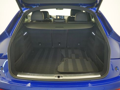 Used 2023 Audi SQ5 Prestige image 12
