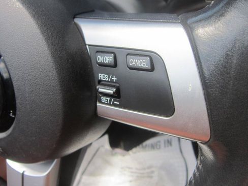 Used 2006 MAZDA MX-5 Miata Grand Touring RWD image 16