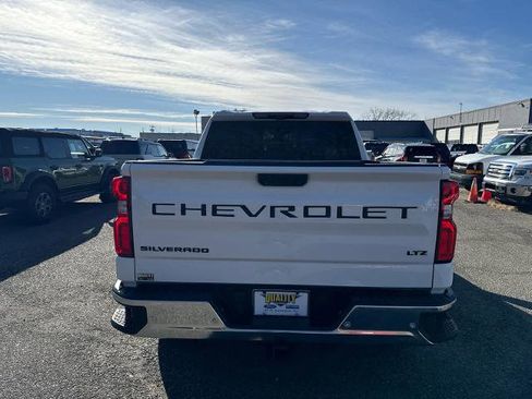 Used 2022 Chevrolet Silverado 1500 LTZ w/ LTZ Premium Package image 5