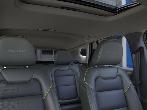 New 2026 Chevrolet Trax ACTIV w/ Sunroof Package FWD image 24