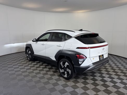 Used 2024 Hyundai Kona Limited AWD/4WD image 8