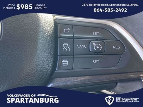 Used 2023 Jeep Grand Cherokee L Laredo image 20
