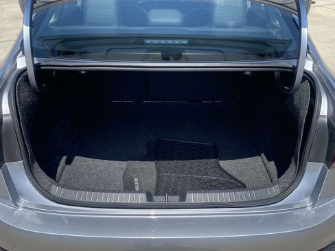 Used 2023 Volkswagen Jetta SE FWD image 23