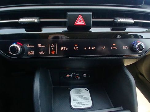 New 2026 Kia Sportage EX FWD image 18