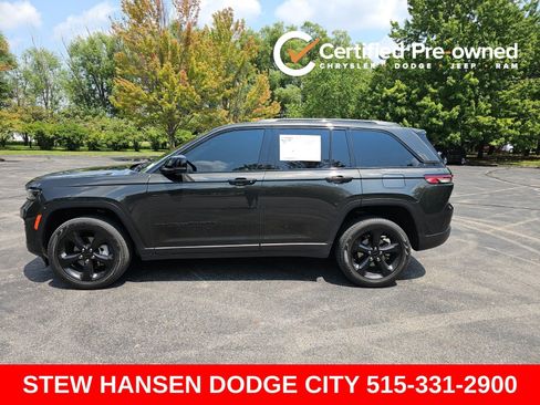Used 2023 Jeep Grand Cherokee Limited w/ Luxury Tech Group II AWD/4WD image 1