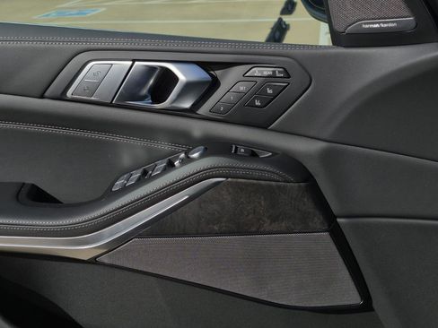 New 2026 BMW X7 xDrive40i w/ Executive Package image 28