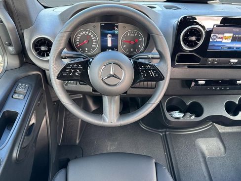 New 2026 Mercedes-Benz Sprinter 2500 image 24