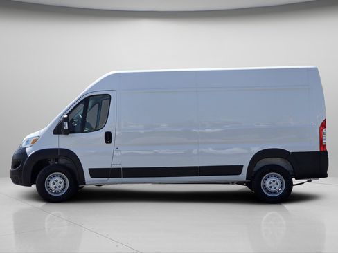Used 2025 RAM ProMaster 2500 FWD image 15