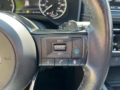 Used 2021 Nissan Rogue SV w/ Premium Package AWD/4WD image 16