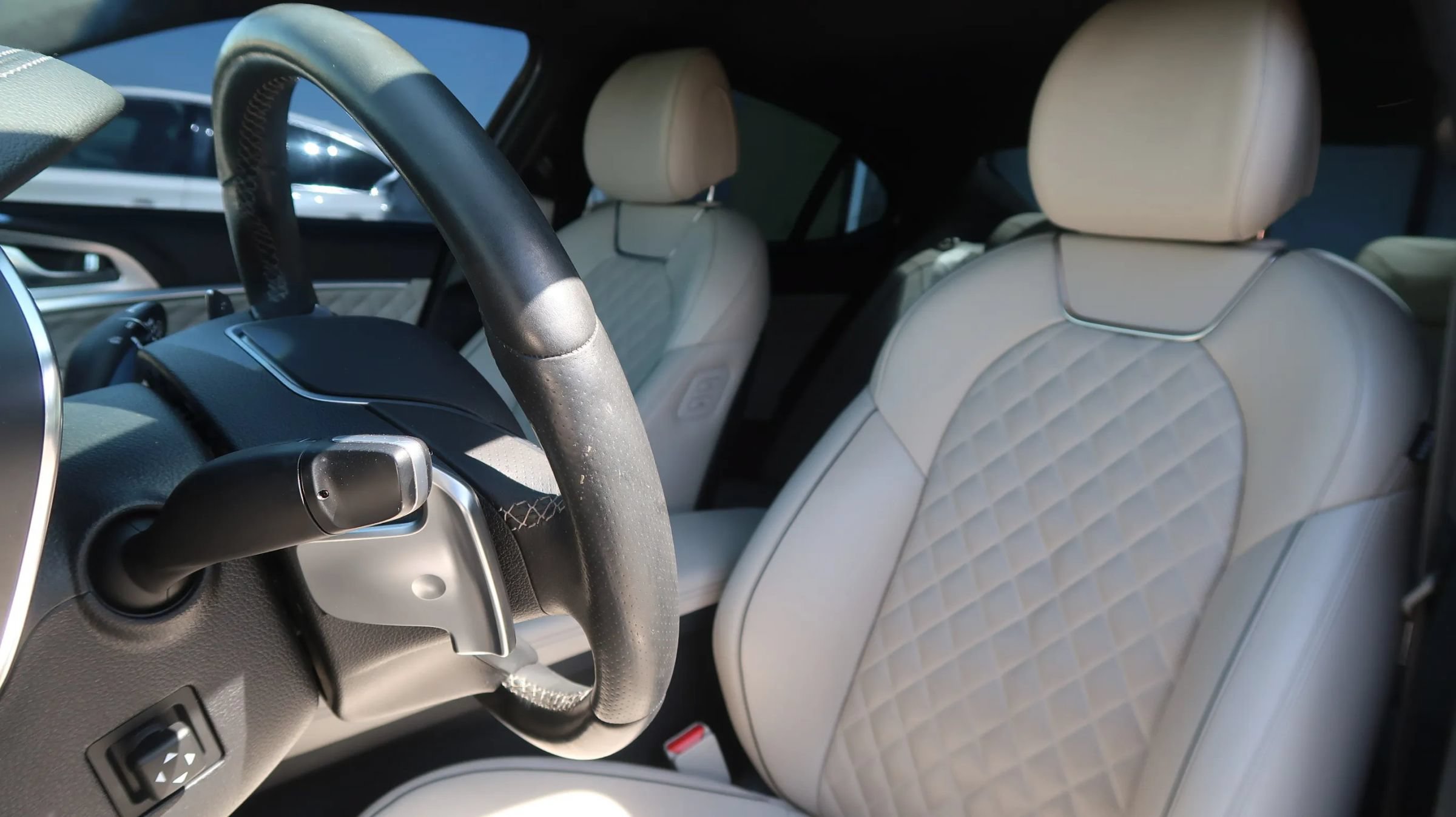 Used 2022 Genesis G70 3.3T RWD image 18