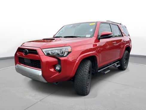 Used 2023 Toyota 4Runner TRD Off-Road Premium w/ Moonroof Package AWD/4WD image 2