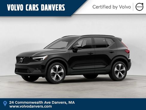 Used 2023 Volvo XC40 B5 Plus w/ Driver Assist Package AWD/4WD image 1