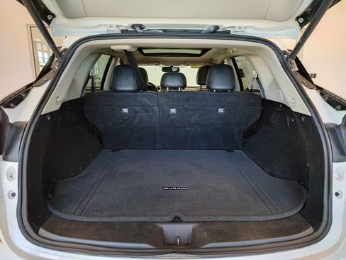 Used 2018 Nissan Murano Platinum image 16