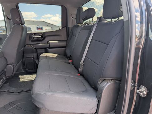 Used 2022 Chevrolet Silverado 1500 LT w/ Z71 Off-Road Package AWD/4WD image 33