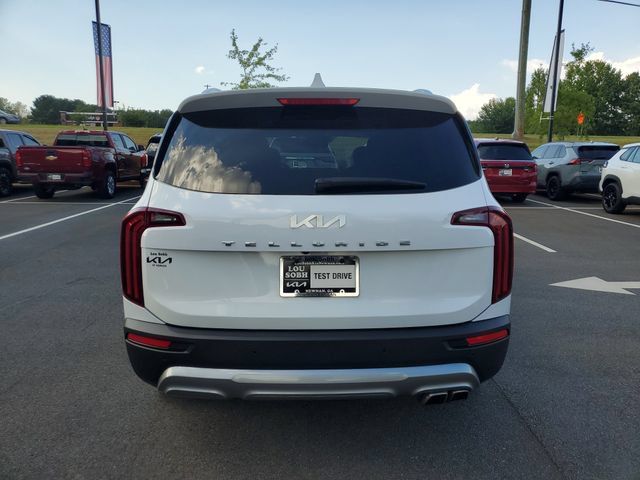 Used 2022 Kia Telluride EX w/ EX Premium Package FWD image 5