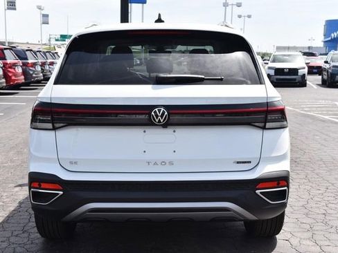 New 2026 Volkswagen Taos SE AWD/4WD image 6
