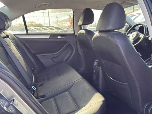 Used 2011 Volkswagen Jetta TDI image 13