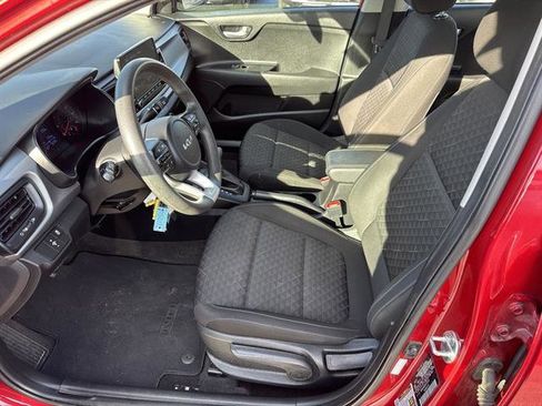 Used 2023 Kia Rio S image 8