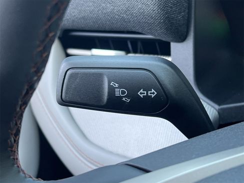 New 2025 Ford Explorer Active w/ Active Comfort Package image 11