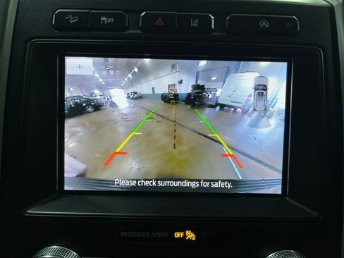 Used 2020 Ford Expedition XLT w/ Equipment Group 202A image 11