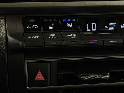 Used 2025 Toyota Camry XLE w/ Premium Plus Package FWD image 20