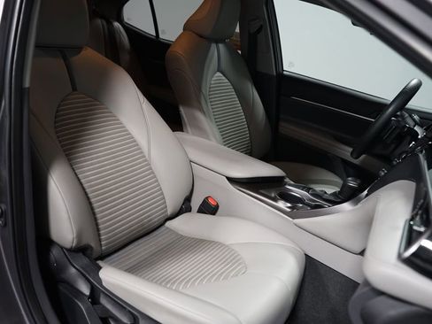 Used 2023 Toyota Camry SE image 26