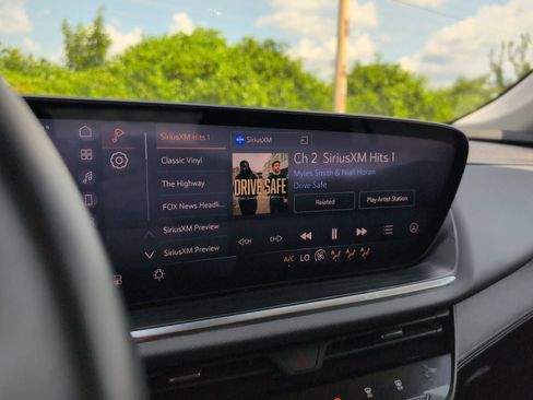 Used 2024 Buick Envision Preferred AWD/4WD image 19