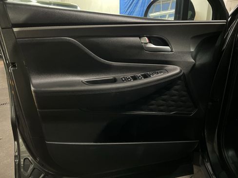 Used 2020 Hyundai Santa Fe SE image 14