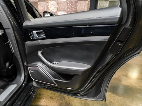 Used 2018 Porsche Panamera 4S AWD/4WD image 45