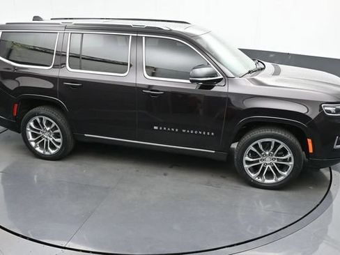 Used 2023 Jeep Grand Wagoneer Series II AWD/4WD image 48
