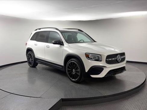 Used 2022 Mercedes-Benz GLB 250 image 10