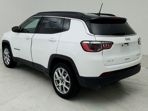 Used 2025 Jeep Compass Limited image 6